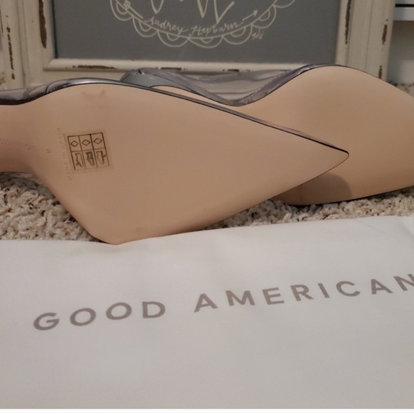 New with box Good American Shoes - Picture 3 of 3